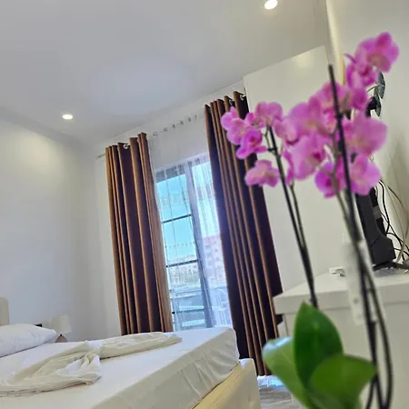 Crown Appartement *
